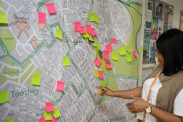 Residents mark out proposed scheme at meeting in Tooting