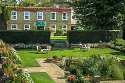 Early Bird Offer for London Square Open Gardens Weekend