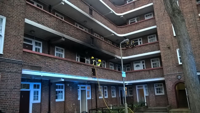 Man Hospitalised After Flat Fire in Wandsworth