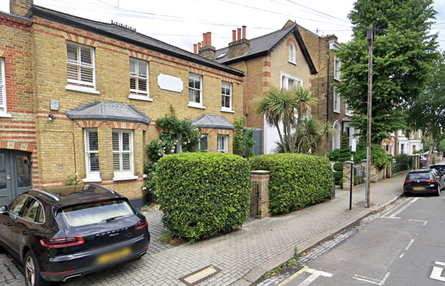 Property in Elsynge Road went for over £3million
